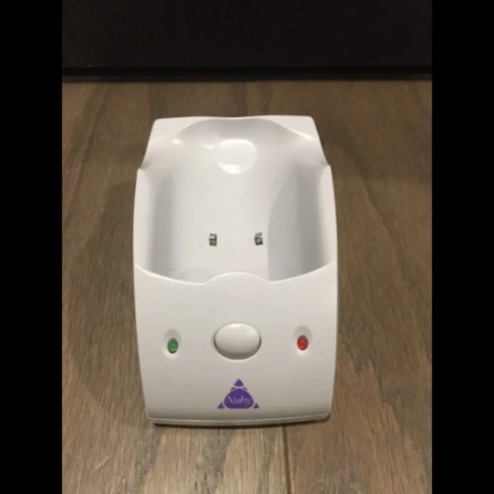 Nuby Gamecube Controller Charging Dock Gaming Supplies